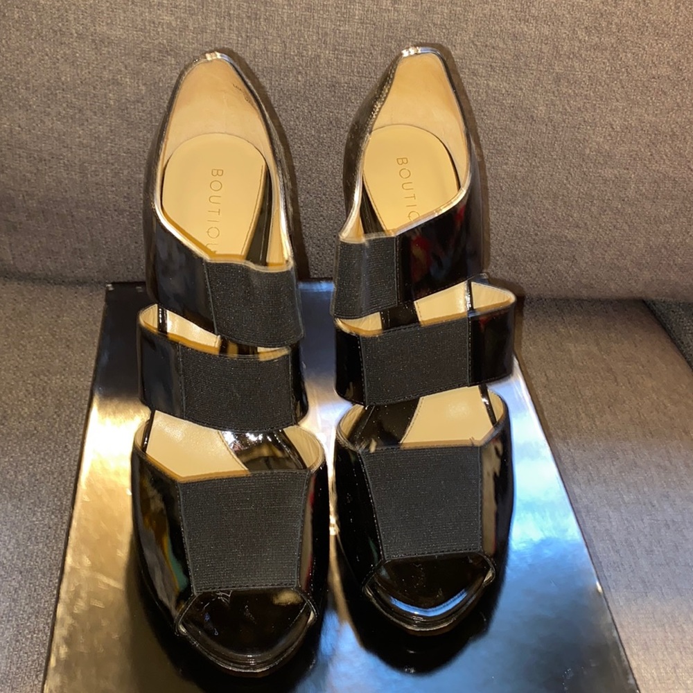 Boutique 9 Black Patent leather sandals